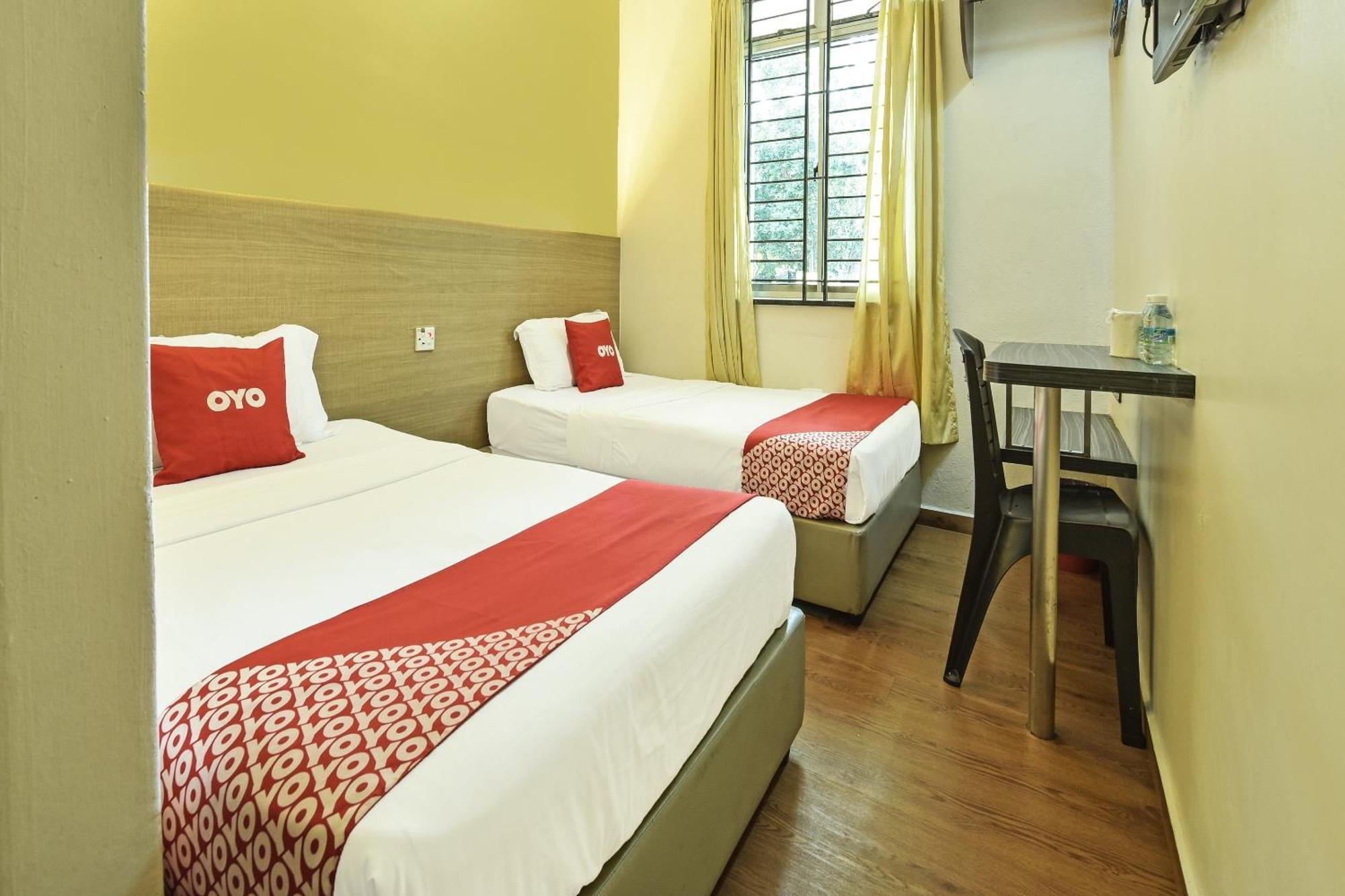 Super Oyo 44036 Hotel De Perdana Hill Batu Pahat Ngoại thất bức ảnh