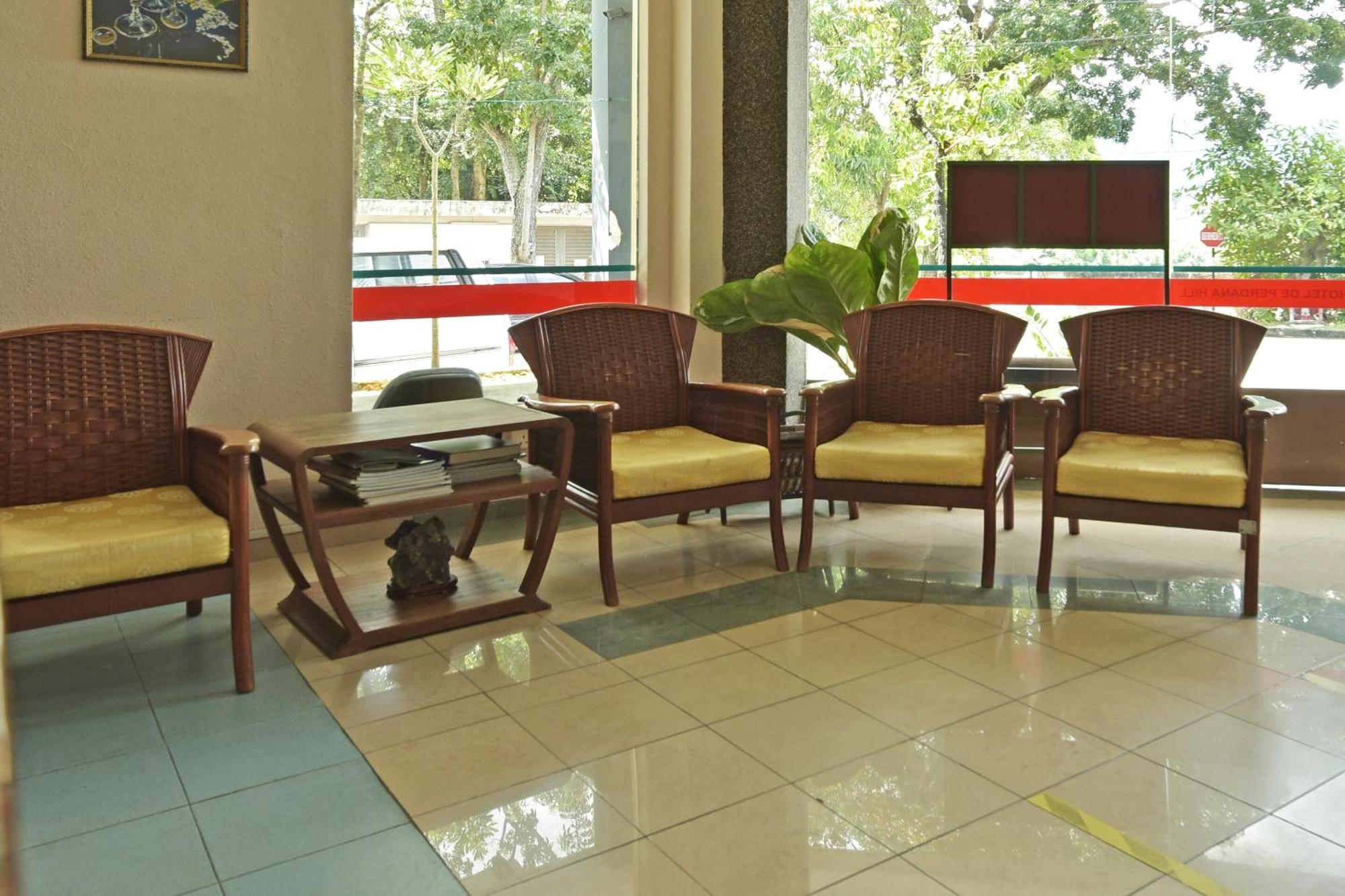 Super Oyo 44036 Hotel De Perdana Hill Batu Pahat Ngoại thất bức ảnh